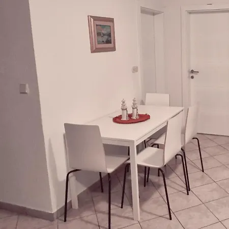 Apartment Family Pintaric Malinska